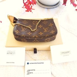 Mini Pochette Accessories